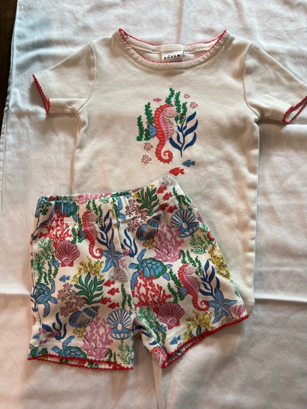 Mini Boden Off White Cotton Tee w/ Nautical Print and Matching Shorts 3T